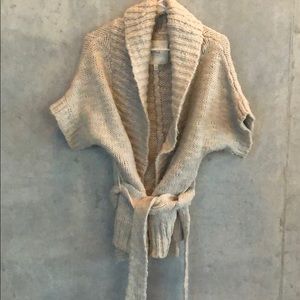 Beige belted short sleeve sweater
